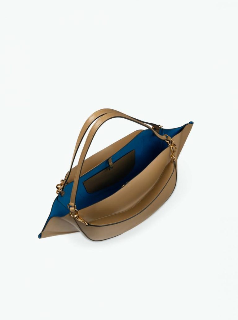 Gingerbread Women Mia Tote - Gingerbread Wandler Tote Bags - Image 4