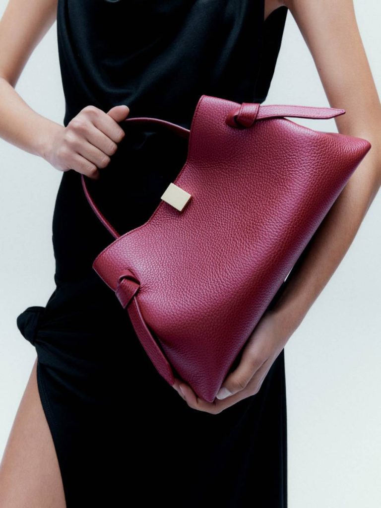 Women Yuzefi Cranberry Crossbody Bags Gyoza - Cranberry Pebble Grained Leather - Image 2